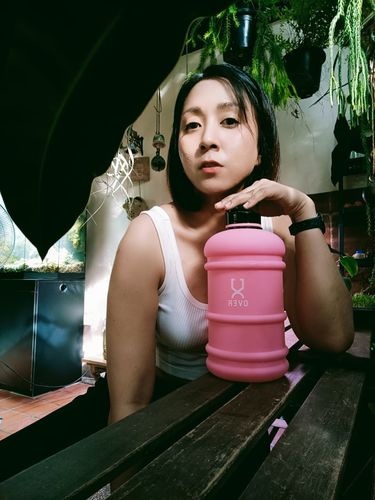 Customer photo review of 1.5L & 2.2L Flip Cap Oversized Water Bottle