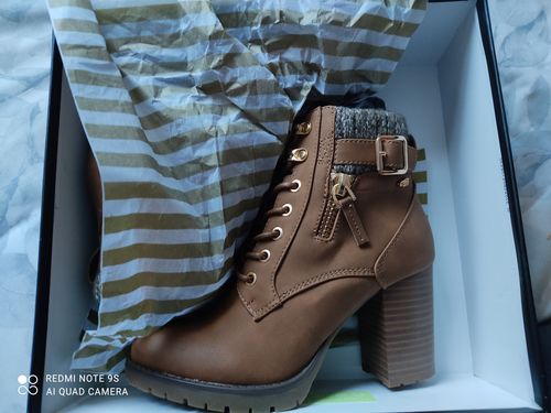 Customer photo review of Miss Black Delta 1 - Tan