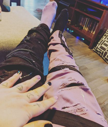 Customer photo review of Strap Split Paint Denim (Black - Purple)