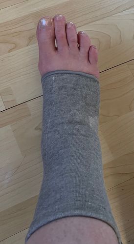 Customer photo review of Premium Anti-Fatigue Bamboo Footsleeves