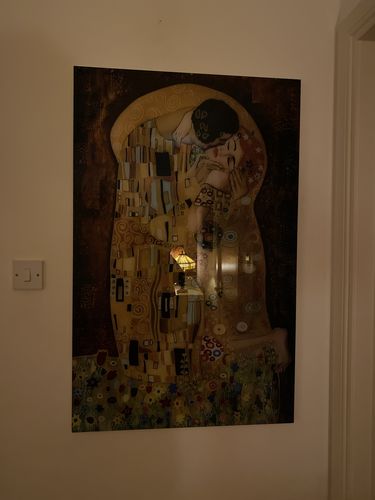 Customer photo review of Gustav Klimt The Kiss Glass Print Wall Art