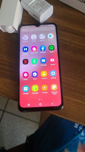 Customer photo review of Samsung Galaxy A13 (A135M) GSM Unlocked International Version (New)