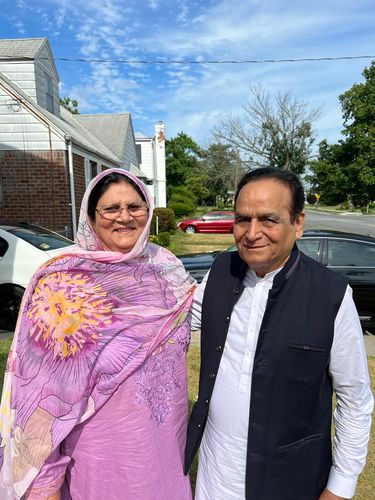 Customer photo review of 42201204-Embroidered 3PC