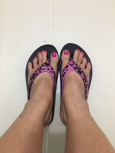 Customer photo review of OOFOS OOLALA Luxe