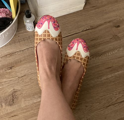 Customer photo review of Pink Syrup Ice Cream Flats