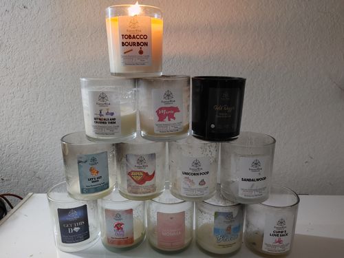 Customer photo review of Tobacco Bourbon Diamond Candle