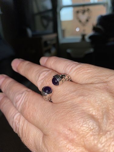 Customer photo review of Allegro Mystic Ring with Amethyst