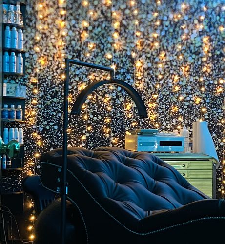 Customer photo review of CosmoGlo Original Light Bundle + Phone Clip