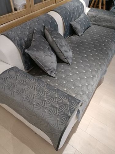 Customer photo review of Anti-Slip Sectional Couch Cover, Thicken Sofa Slipcover