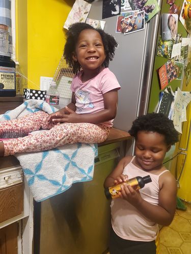 Customer photo review of Kid's Super healthy Hair kit