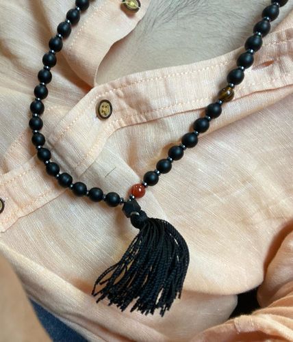 Customer photo review of Japa Mala Ónix 7 Chakras (8 mm)