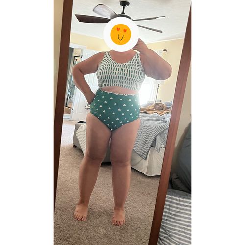 Customer photo review of Bali Reversible Bottoms | Kiwi Triangle/Lines