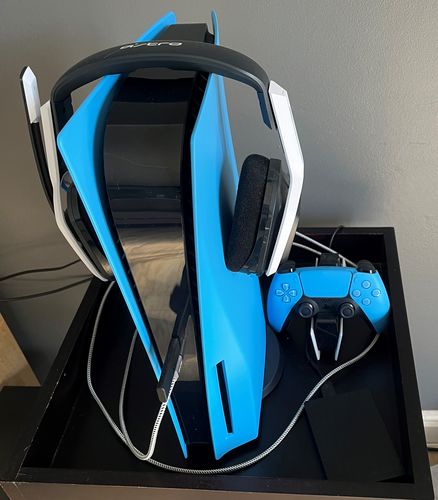 Customer photo review of PlayStation 5 (PS5) DualSense Wireless Controller - Starlight Blue