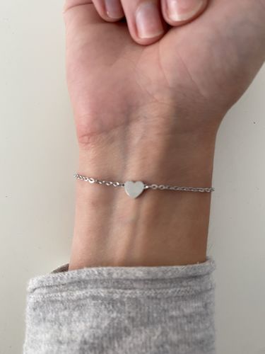 Customer photo review of Herz-Armband zierlich
