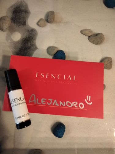 Customer photo review of H000 Esencia de Perfumería para Hombre (H101-H199)