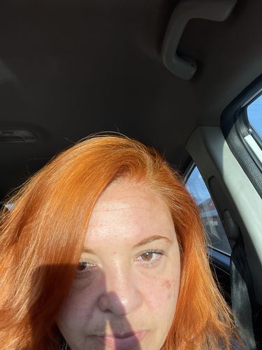 Reseña con foto de un cliente sobre Pack 3 Hennas Jamila BAQ Premium - Cobrizo Intenso y Duradero 🔥 👩🏼🦰