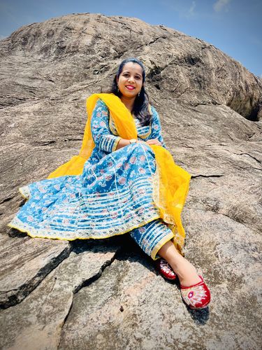 Customer photo review of Kurti Pant Dupatta set
