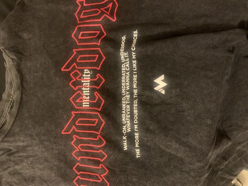 Customer photo review of Underdog Mentality Graphic - VINTAGE TEE
