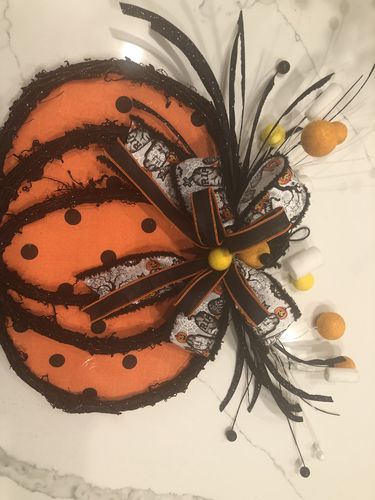 Customer photo review of Meghan Halloween Pumpkin - Wreath Kit - WK-100