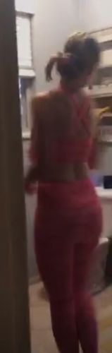 Customer photo review of Criss Cross Sports Bra - Pink Camo | MT SPORT