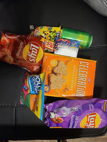 Customer photo review of Canada mystery box