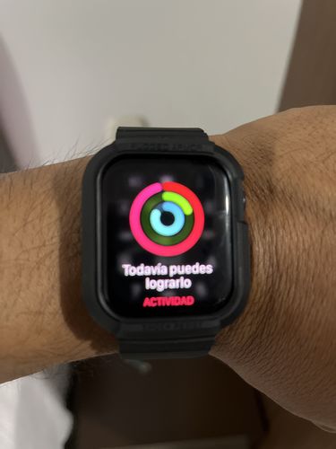 Customer photo review of Pulso Estuche Spigen Rugged Armor Pro Apple Watch 8 / 7 / SE / 6 / 5 / 4 (45/44 mm) - Negro