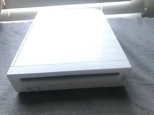 Customer photo review of Wii Console White + Choose Voomwa Remotes - Wii Sports, New Super Mario, or Mario Kart (Refurbished - Excellent)