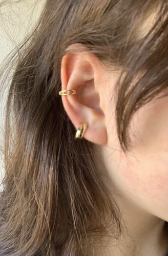 Customer photo review of Star Ear cuff