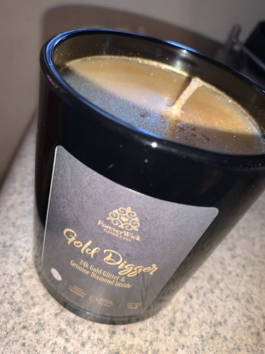 Customer photo review of 24K Gold Digger Diamond Candle