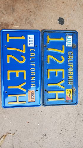 Customer photo review of 1971 CALIFORNIA LICENSE PLATE 6"x12" (156.5mm x 305mm)