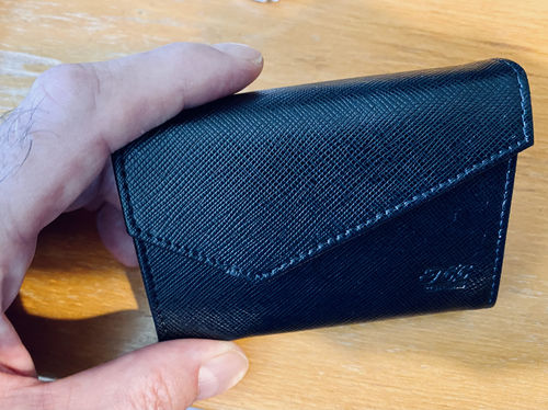 Customer photo review of Luxury Leather Playing Card Carrier Black by TCC