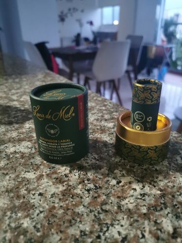 Customer photo review of Reparador Labial