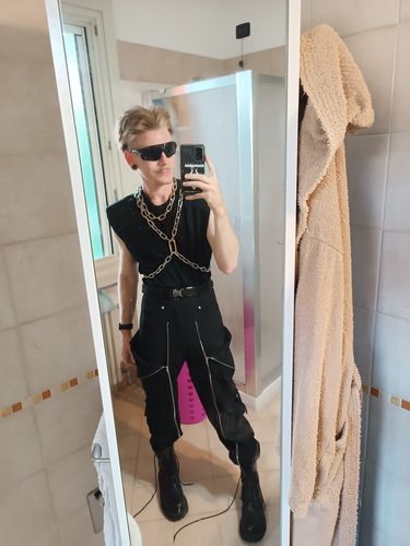 Customer photo review of Summer Shoulder Pad Sleeveless T-Shirt