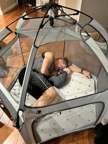 Customer photo review of Pop N' Go™ Playpen