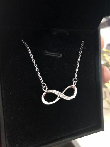 Customer photo review of Solvani™ Infinity Necklace