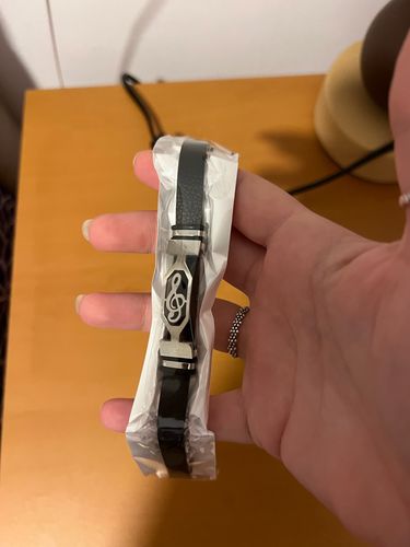 Customer photo review of Fashion Charm Jewelry Music Symbol Cuff Bracelet
