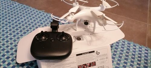 Customer photo review of 2022 LATEST 4K CAMERA ROTATION WATERPROOF PROFESSIONAL S56G DRONE