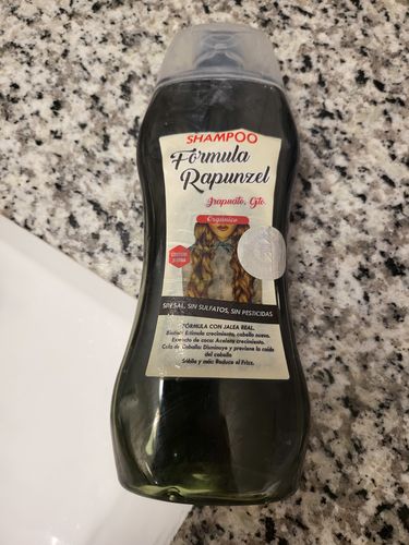Customer photo review of HAIR GROW & LESS HAIR LOSS RAPUNZEL SHAMPOO WITH BERGAMOTA 100%NATURAL FORMULA