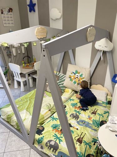 Customer photo review of Lettino Montessori Hut Grigio