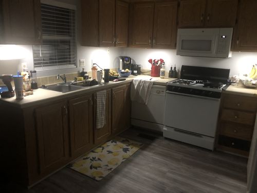 Customer photo review of EZVALO Wireless Motion Sensor Night Light 5000K- 11.8" Aluminum