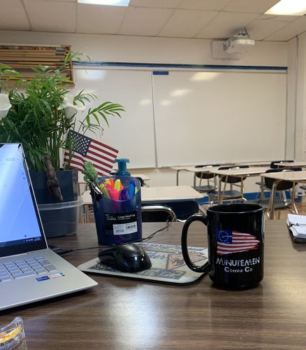 Customer photo review of Minutemen Coffee Black Glossy Mug