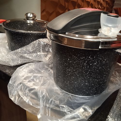 Customer photo review of Juego De Olla A Presión en Marmol 6+4 Litros 5 Piezas