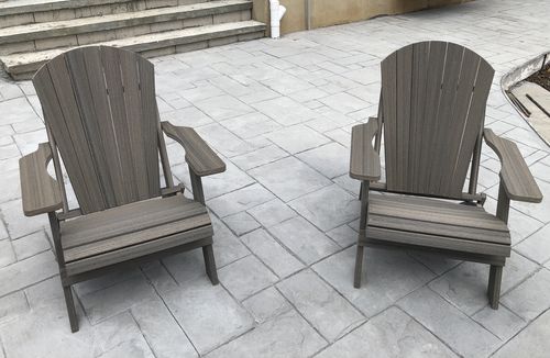 Customer photo review of DuraWeather Poly® King Size Folding Adirondack Chair - Exclusive Wood Grain Poly-resin