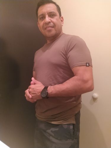 Customer photo review of PREVENTA Playera de Bambú Cuello Redondo Hombre