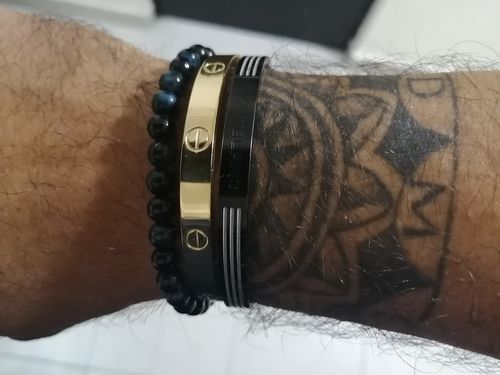 Customer photo review of Pulsera Ojo de Tigre Negro y Azul (6 mm)
