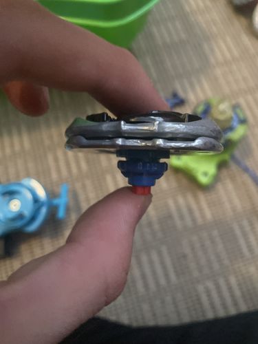 Customer photo review of Takara Tomy Galaxy Pegasus Beyblade BB-70 W105R2F - With Launcher