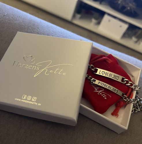 Customer photo review of Partnerarmbänder mit Gravur