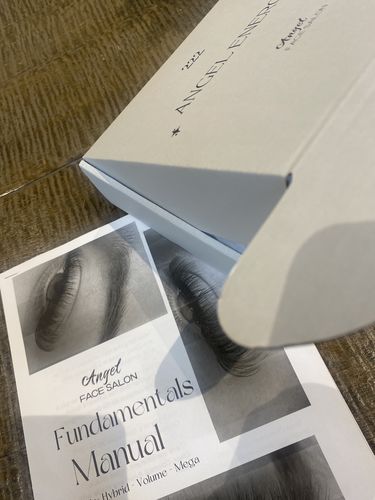 Customer photo review of CORONA, CA 2 Days Beginners Lash Training Ticket
