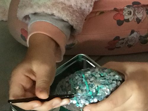 Customer photo review of The DELUXE Pick 'N Peel CALMING CASE with both pick 'n peel & scab picking stones