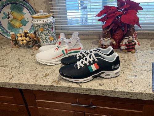 Customer photo review of Italia Bounce Sneakers - Black